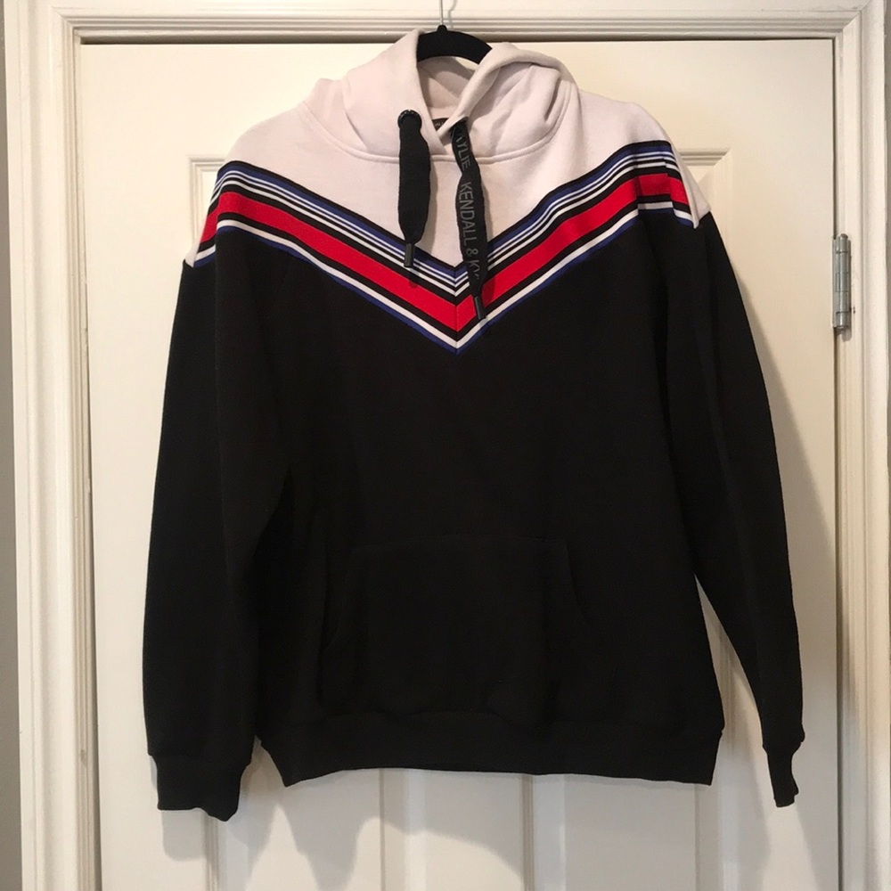 Kendall & Kylie sweater